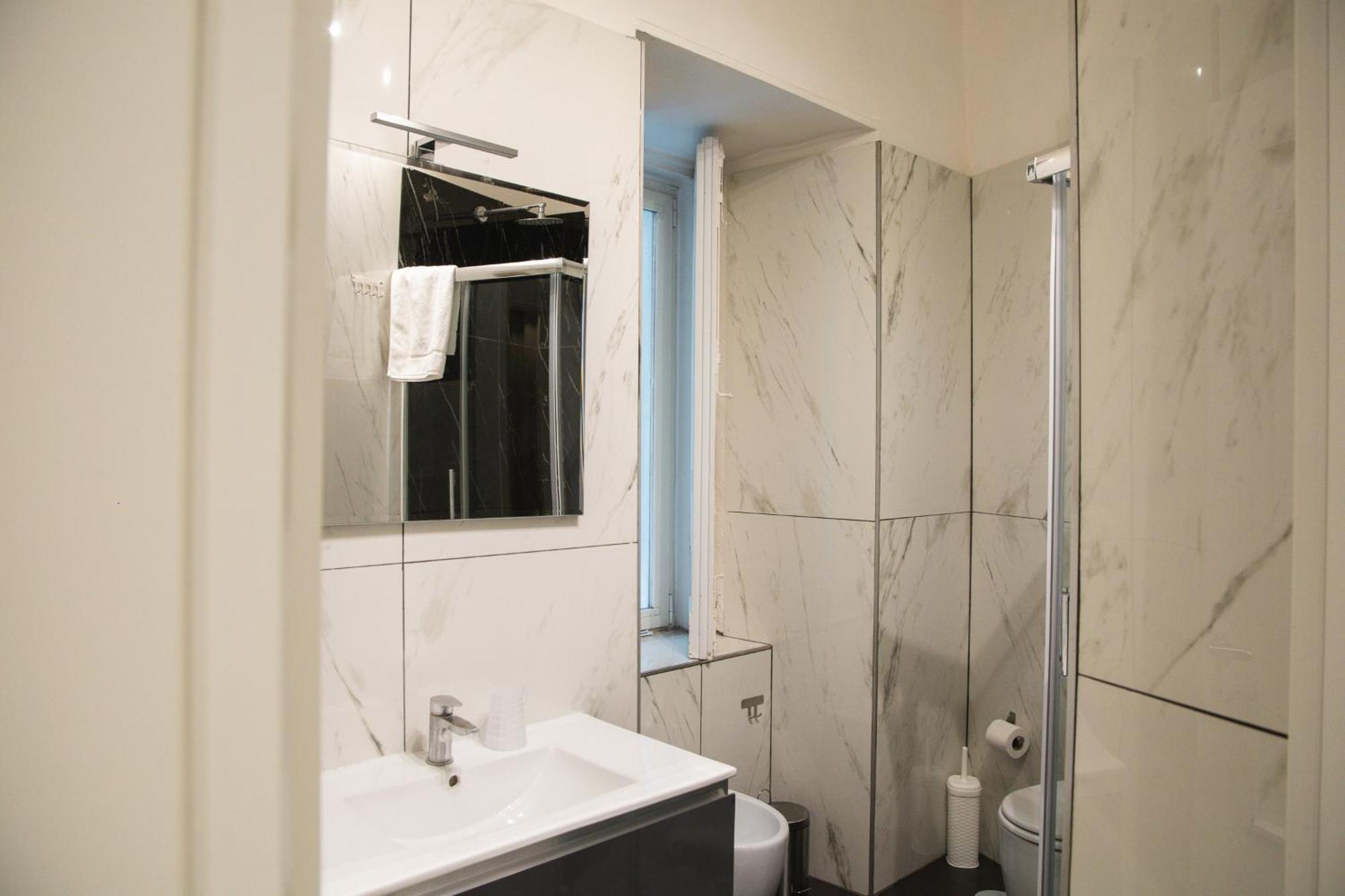נאפולי Residence Black & White מראה חיצוני תמונה